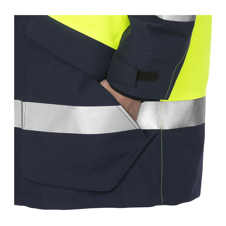 fristads-120988-high-vis-gore-tex-3-in-1-winterparka-4989-gxb-171-close-up-05 fristads-120988-high-vis-gore-tex-3-in-1-winterparka-4989-gxb-171-close-up-05