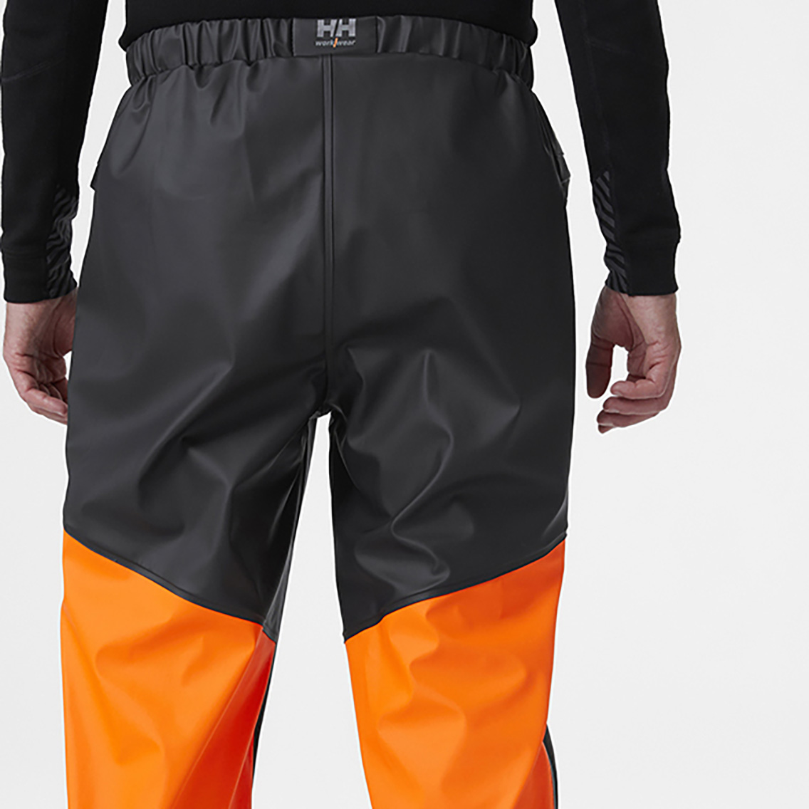 helly-hansen-70497-alna-2.0-rain-pant-269-onbody-2