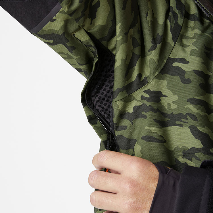 helly-hansen-71345-481-feature-1