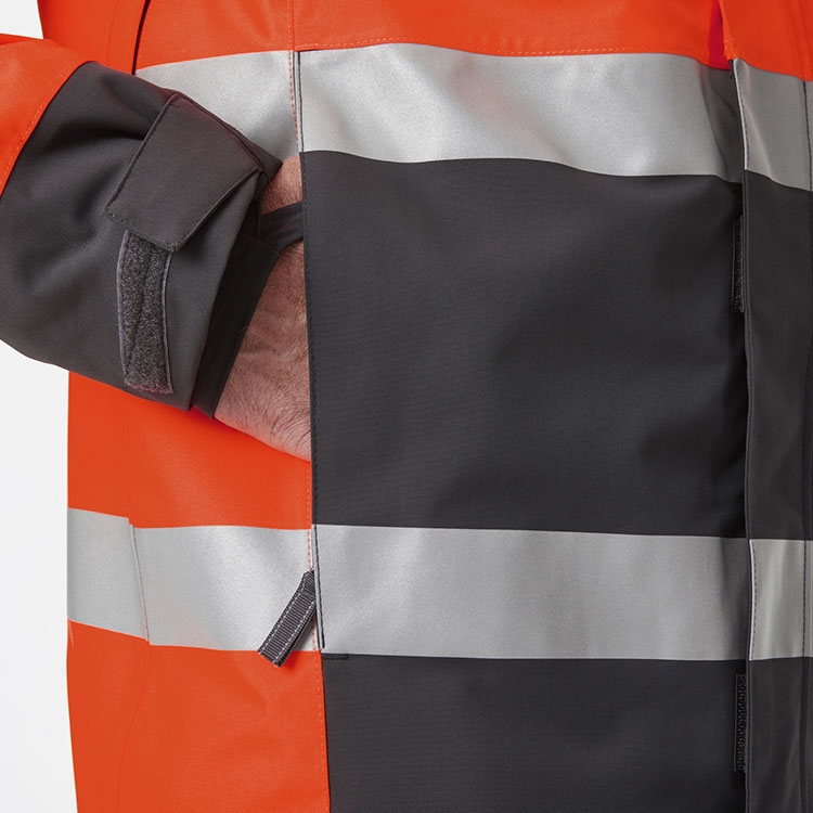 helly-hansen-71393-269-feature-1 helly-hansen-71393-269-feature-1