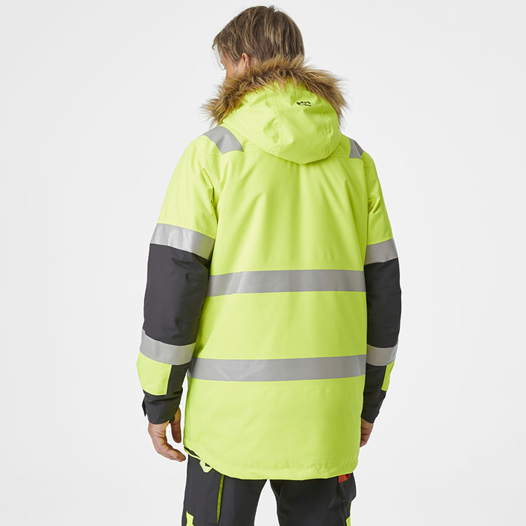 helly-hansen-71393-369-onbody-2 helly-hansen-71393-369-onbody-2