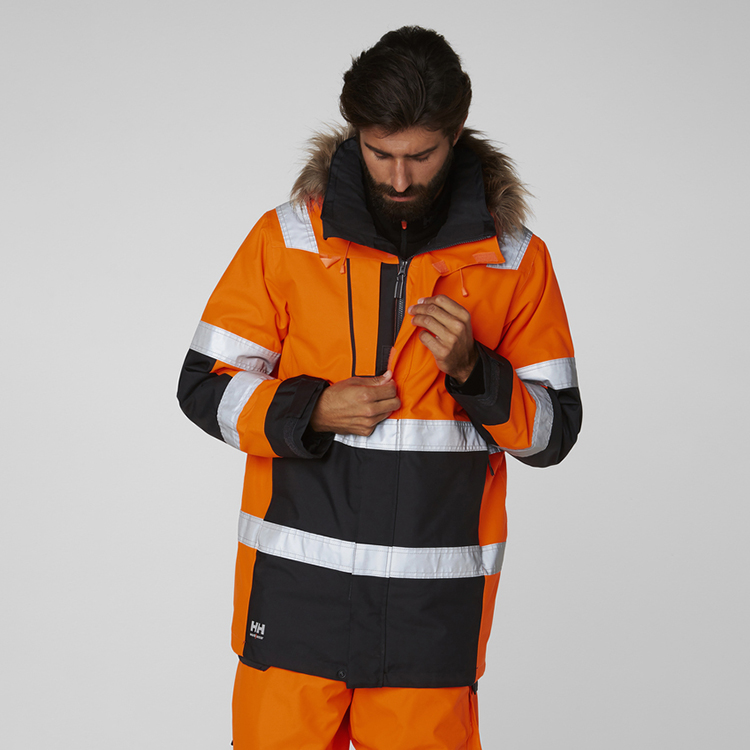 helly-hansen-71395-269-onbody-1 helly-hansen-71395-269-onbody-1