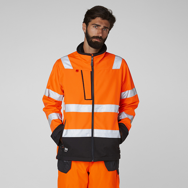 helly-hansen-74094-269-onbody-1