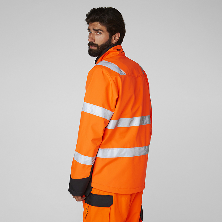 helly-hansen-74094-269-onbody-2