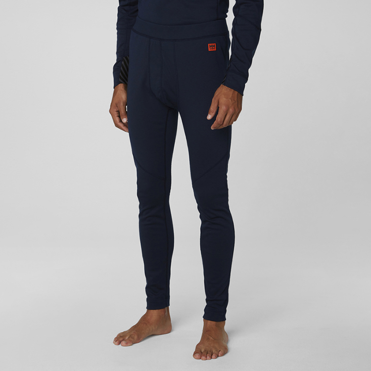 helly-hansen-75508-590-onbody-1 helly-hansen-75508-590-onbody-1