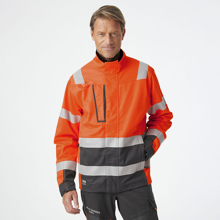 helly-hansen-77220-269-onbody-1 helly-hansen-77220-269-onbody-1