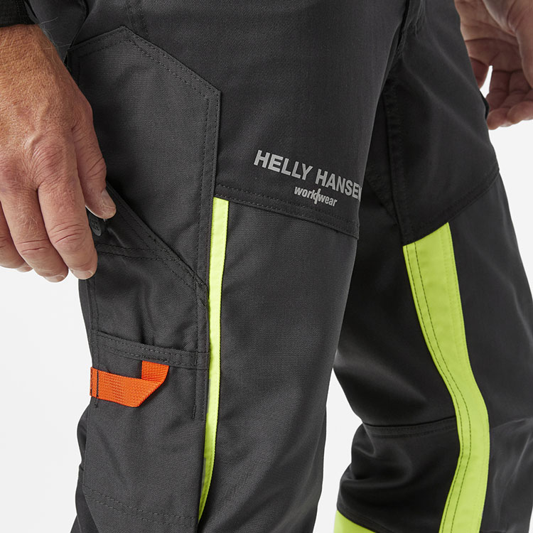 helly-hansen-77420-369-feature-1