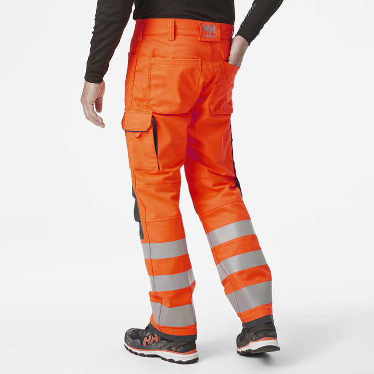 helly-hansen-77421-269-onbody-2 helly-hansen-77421-269-onbody-2