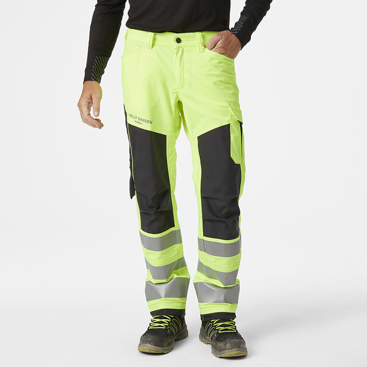 helly-hansen-77421-369-onbody-1 helly-hansen-77421-369-onbody-1