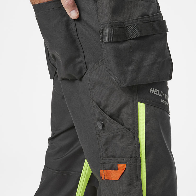 helly-hansen-77422-369-feature-2