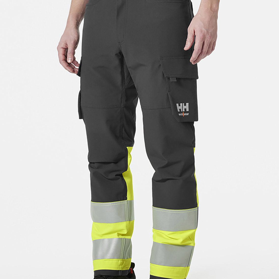 helly-hansen-77433-alna-4x-cargo-pant-class-1-369-onbody-1