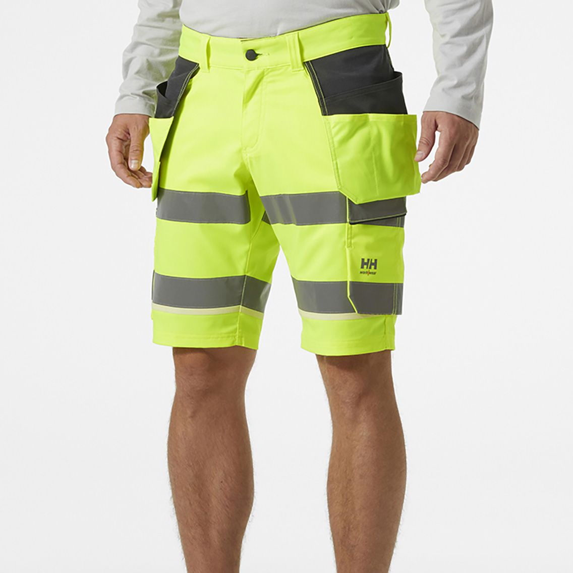 helly-hansen-77516-uc-me-construction-shorts-369-onbody-1 helly-hansen-77516-uc-me-construction-shorts-369-onbody-1