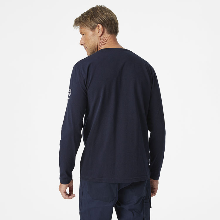 helly-hansen-79242-590-onbody-2 helly-hansen-79242-590-onbody-2