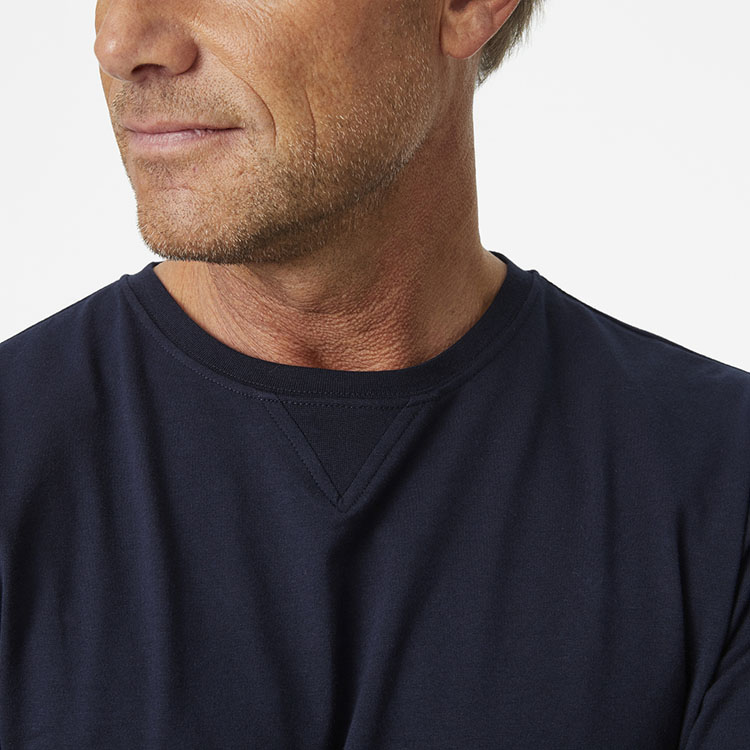 helly-hansen-79242-590_feature-2 helly-hansen-79242-590_feature-2