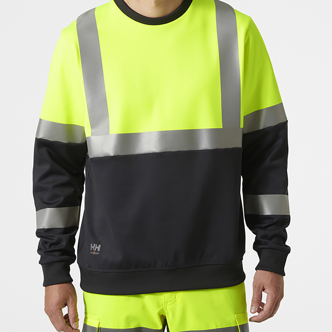 helly-hansen-79256-addvis-sweatshirt-class-1-369-onbody-1 helly-hansen-79256-addvis-sweatshirt-class-1-369-onbody-1