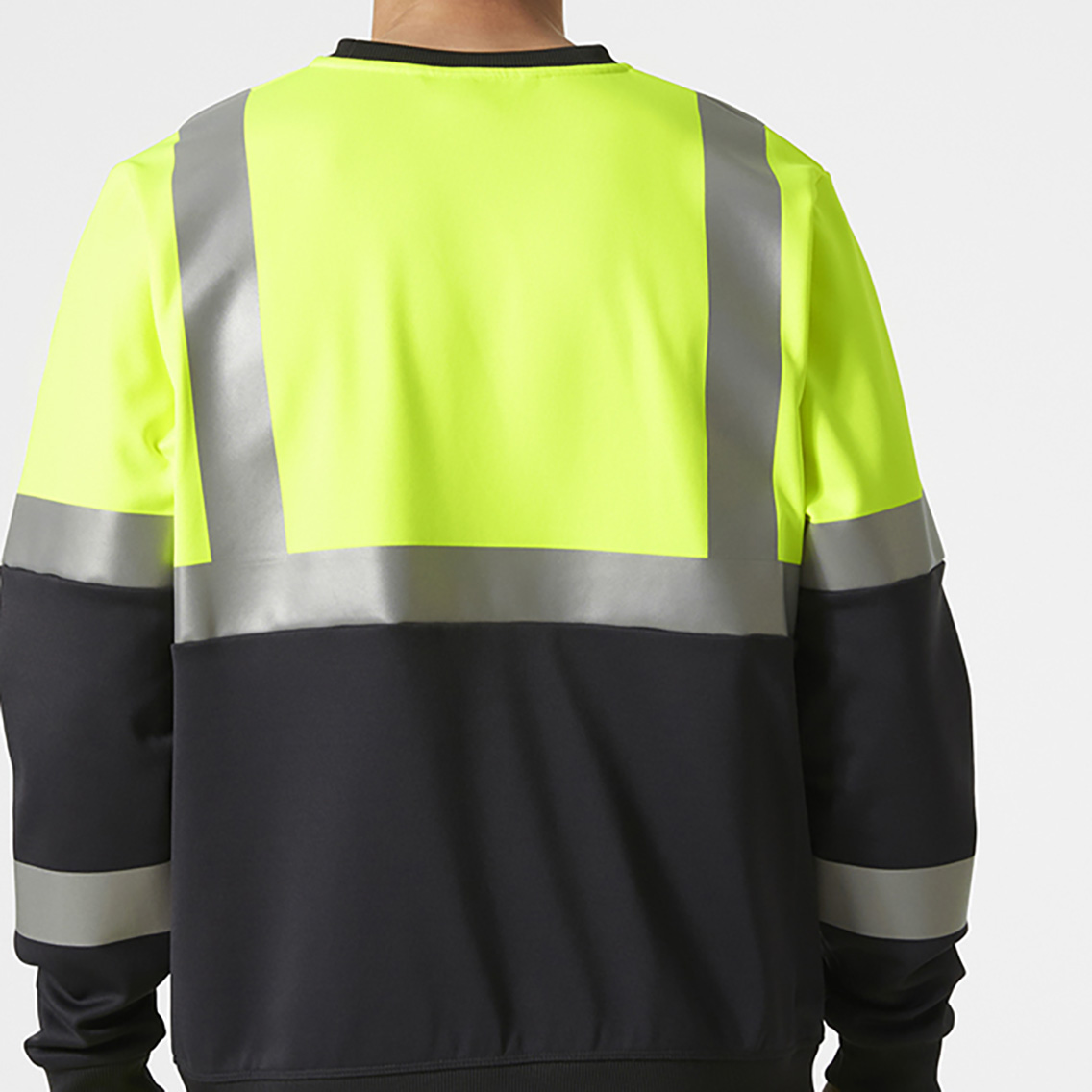 helly-hansen-79256-addvis-sweatshirt-class-1-369-onbody-2 helly-hansen-79256-addvis-sweatshirt-class-1-369-onbody-2